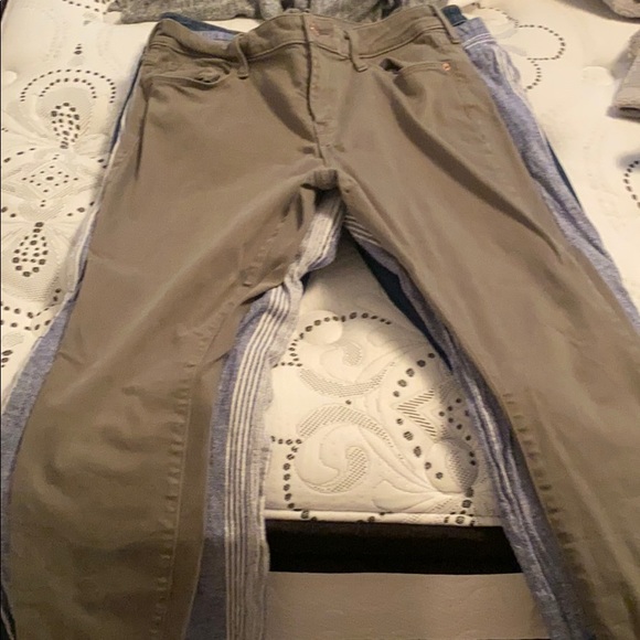 Pants and leggings and scrub bottoms - Picture 5 of 6